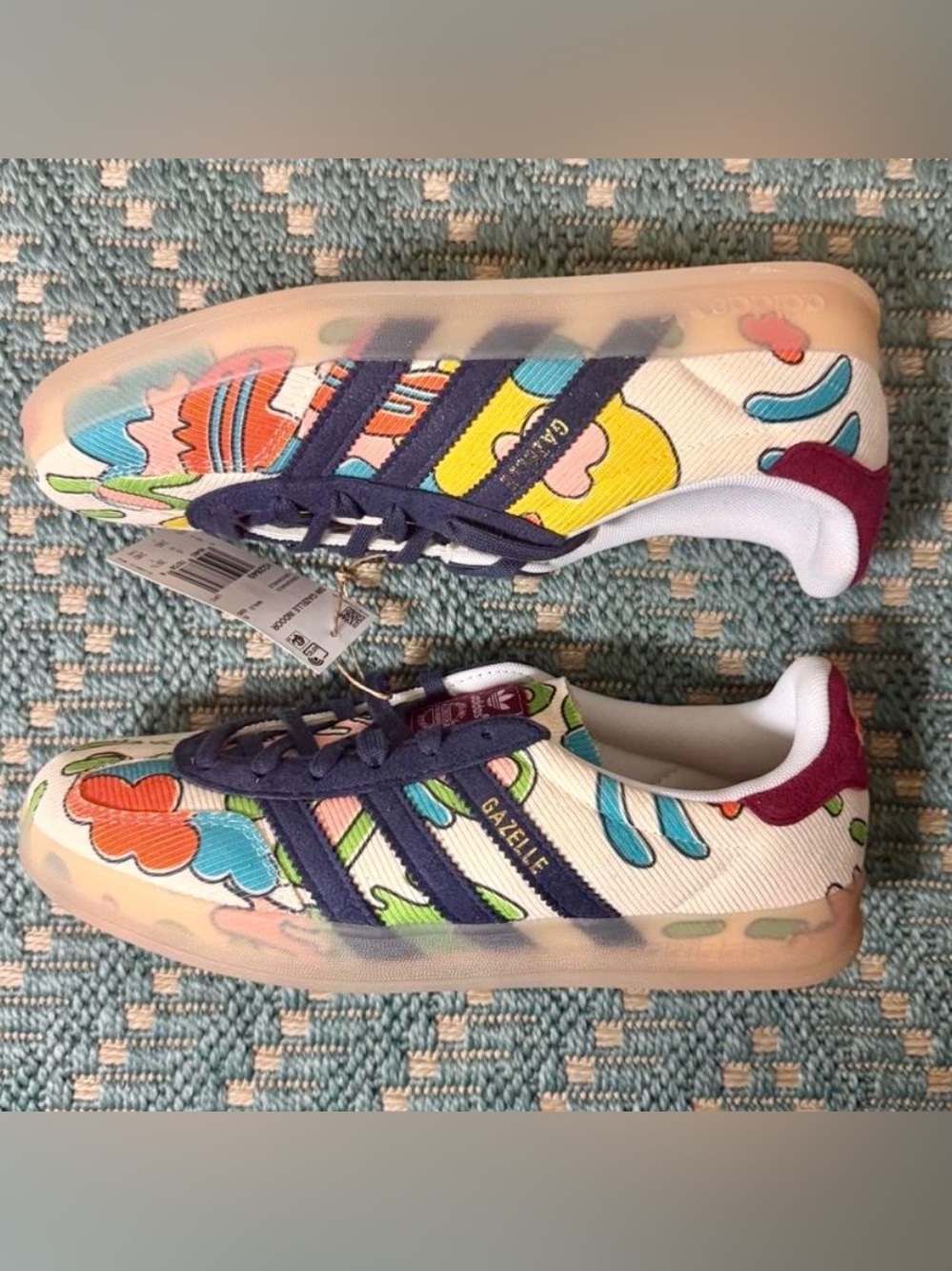 adidas M/W Sean Wotherspoon x
Gazelle Indoor 'Kaleidoscopic Lens' - Picture 4 of 8